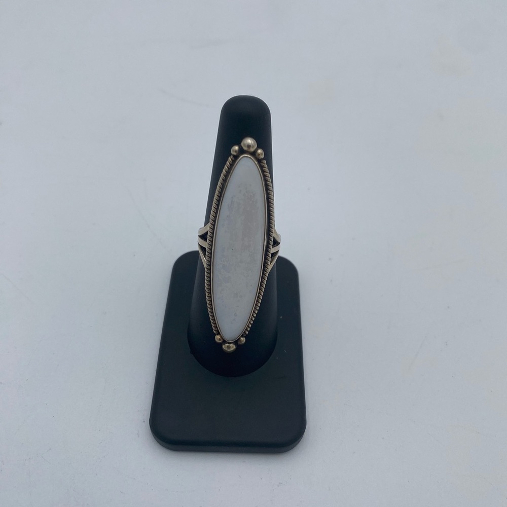 Navajo Women’s Size 7 Silver 925 Ring w/ Large White Stone 9.1G